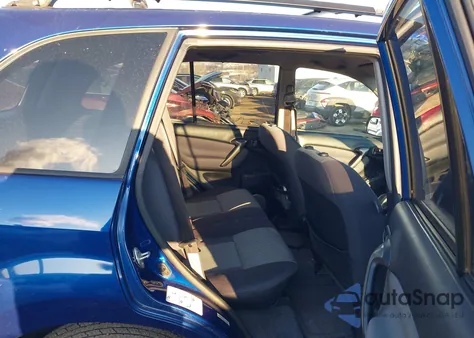 2004 Toyota Rav4 z USA, uszkodzony, nr VIN JTEGD20V040038047